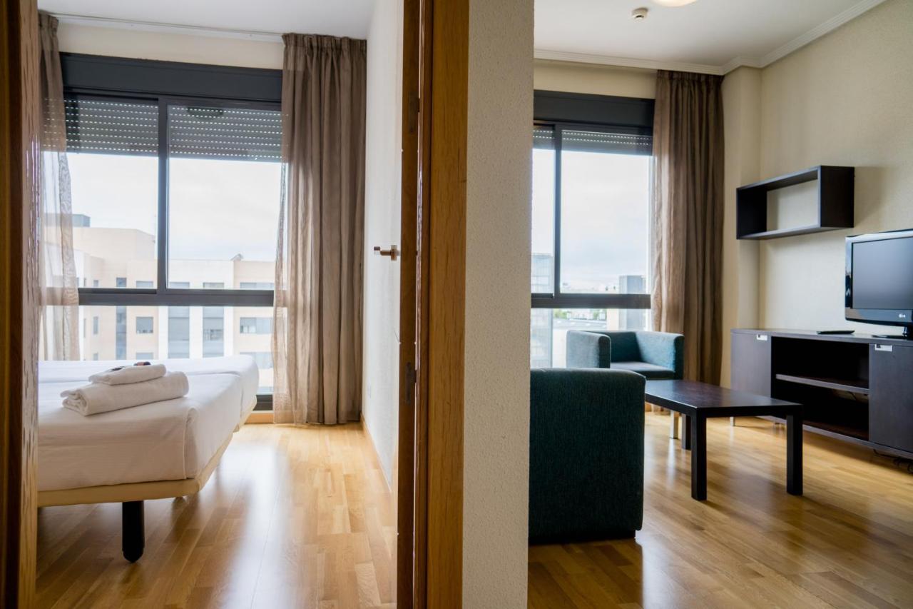 Compostela Suites Мадрид Экстерьер фото